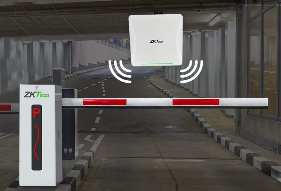 Lectoras de largo alcance UHF para acceso vehicular