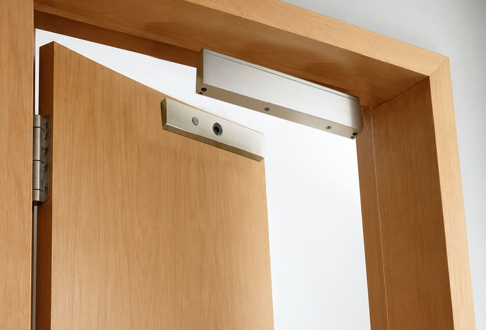 Cerradura electromagnética para control de acceso